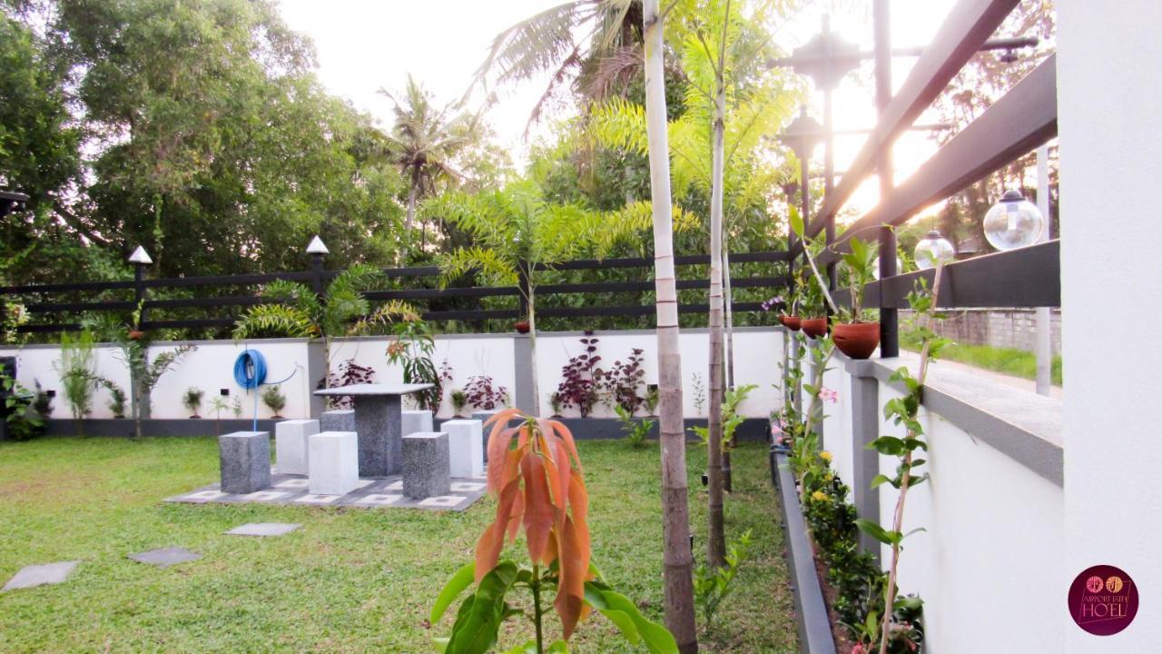 Airport Faith Hotel Katunayaka Luaran gambar